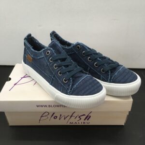WOMEN'S BLOWFISH MALIBU CLAY BLUE SNEAKER 7-10